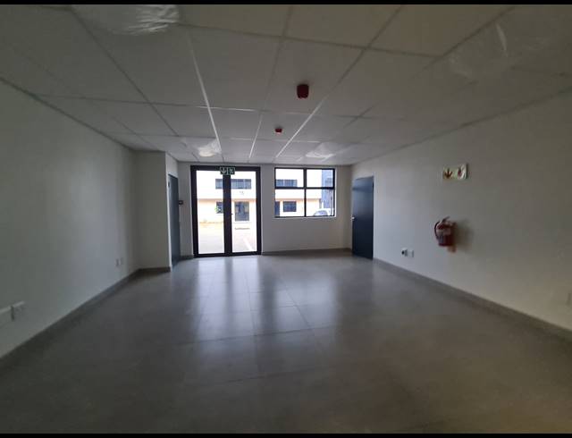 519.90M² WAREHOUSE TO LET IN SAMRAND BUSINESS PARK